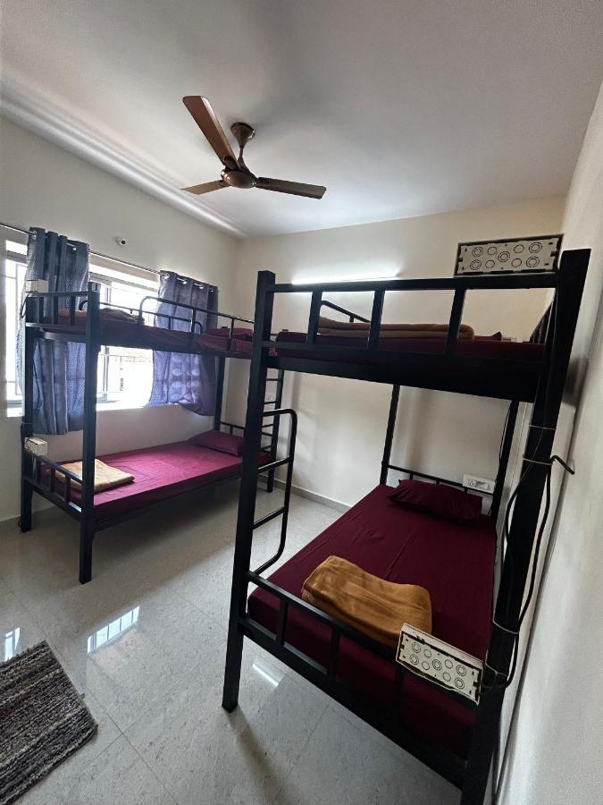 Lostel Gokarna Gokarna  Luaran gambar